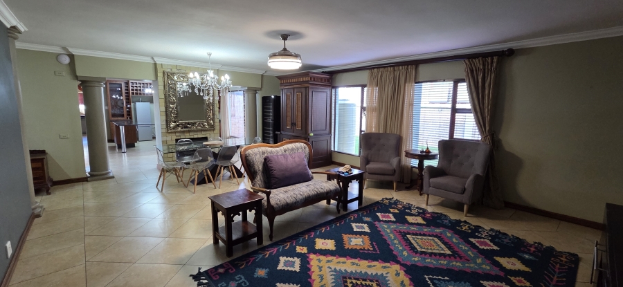 4 Bedroom Property for Sale in Roylglen Gardens Northern Cape